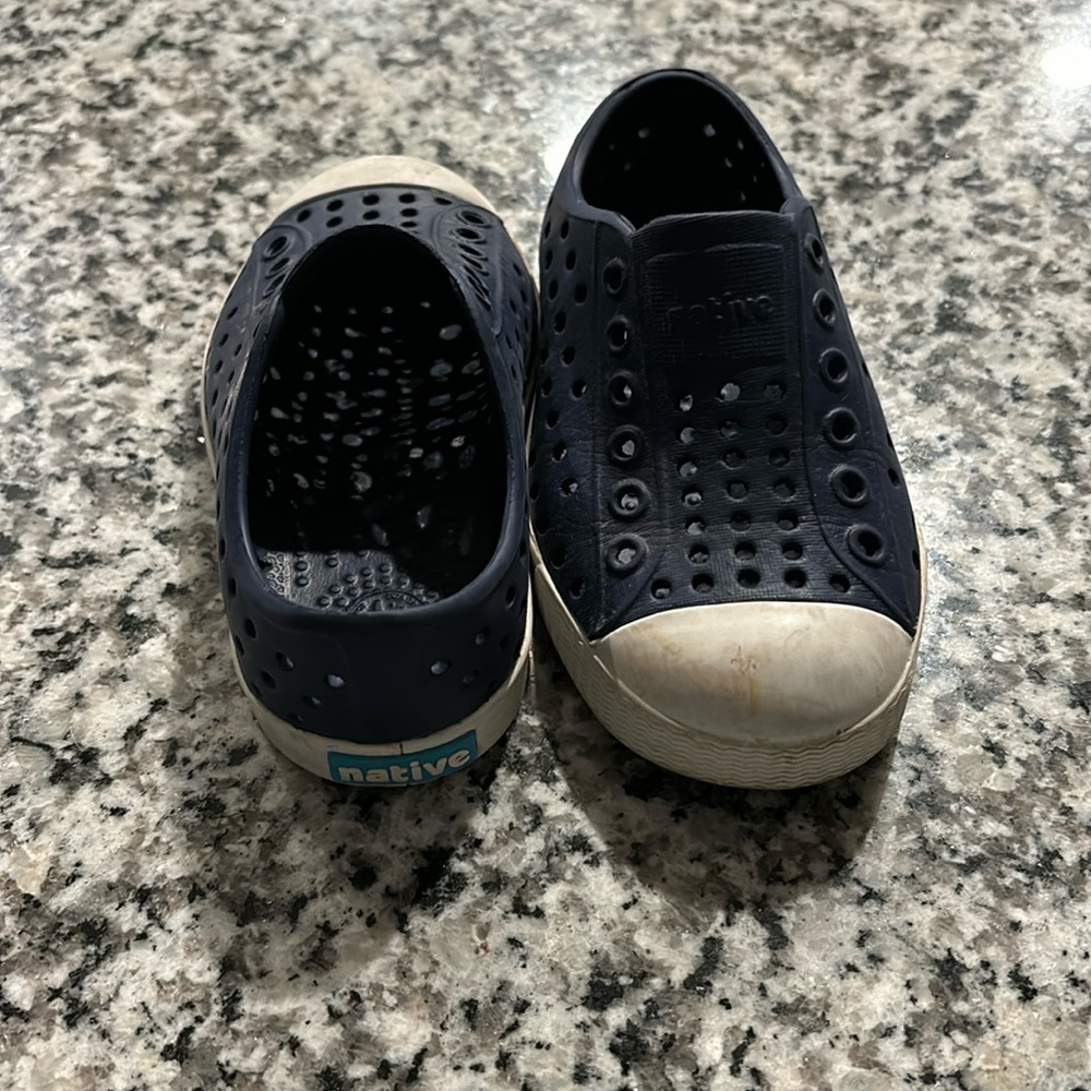 Natives size 7